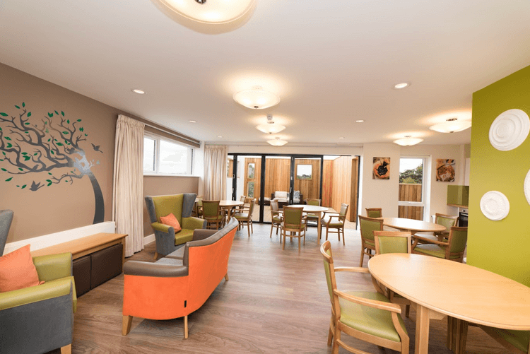 Fairways Newydd-main-image