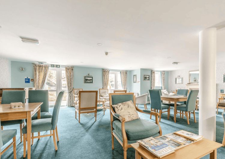 Hollis Court - Resale Care Home