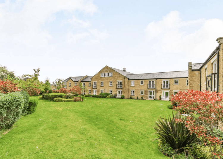 Hollis Court - Resale Care Home