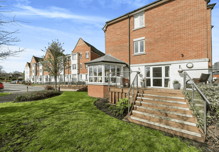 Crayshaw Court - Resale Care Home