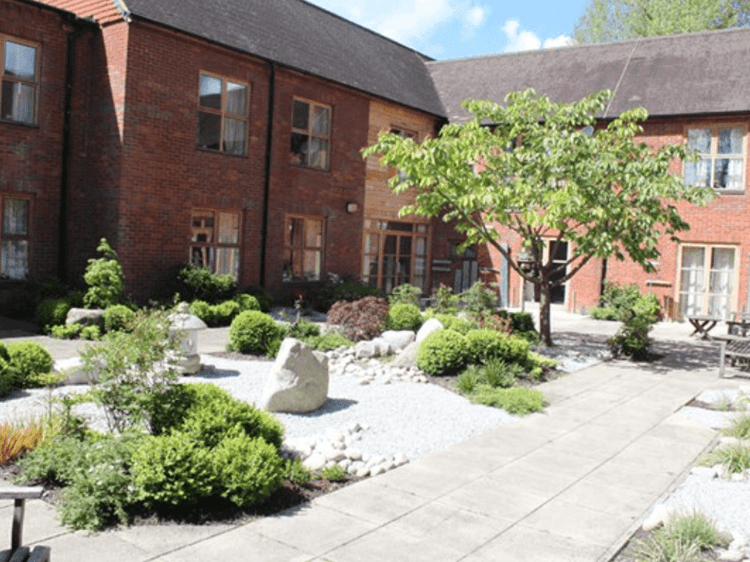 Hatch Mill Care Home, Farnham, GU9 7UH