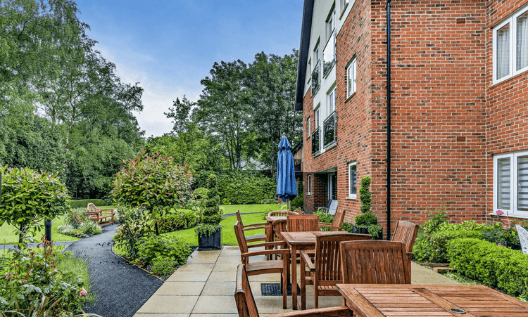 Oak Grange  - Resale Care Home