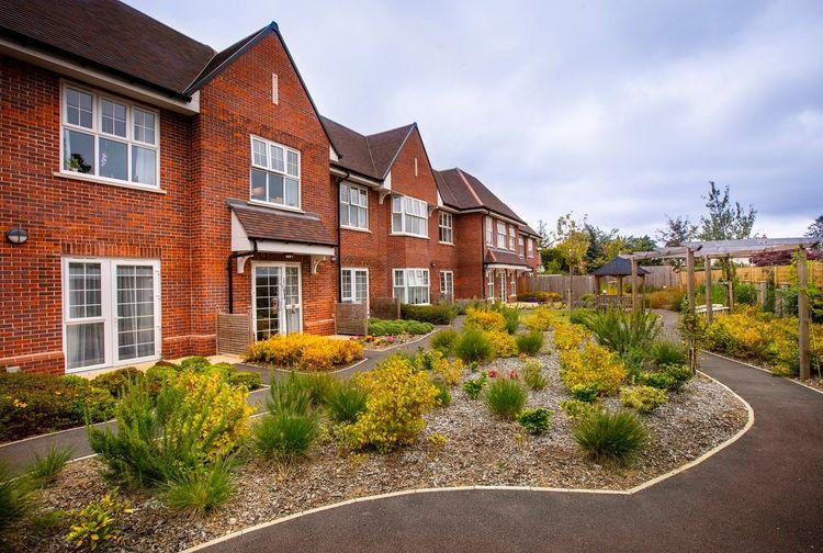 Seccombe Court Care Home, Banbury, OX17 3FW