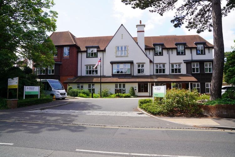 Royal Star & Garter - Surbiton-main-image