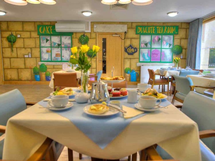 The Lakes Care Home, Northants, NN12 8AQ