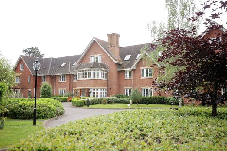 The Manor-main-image