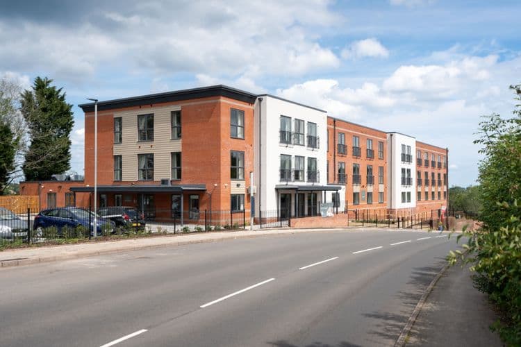 The Oaks-main-image