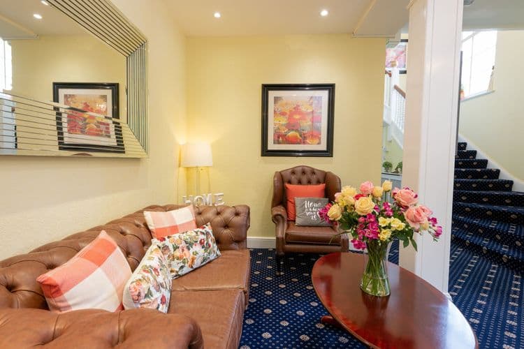 Warren Lodge Care Home, Wokingham, RG40 4HR