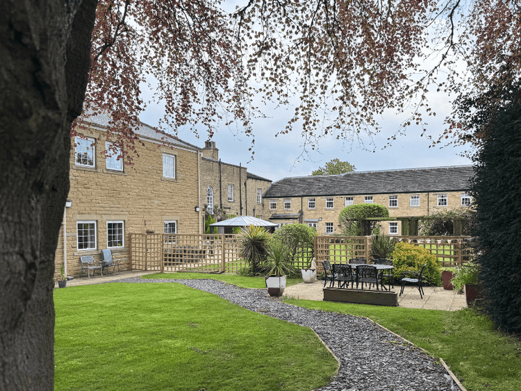 Walton Manor Care Home, Wakefield, WF2 6NW