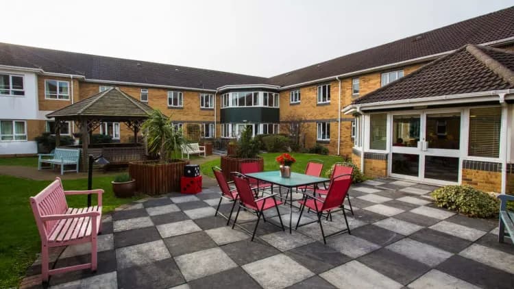 Willow Court Care Home, Harpenden, AL5 5SD