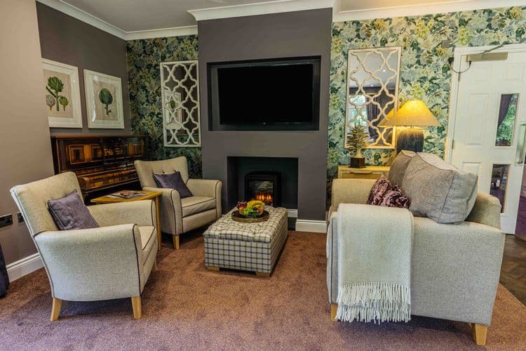 Barchester Healthcare Worplesdon View Care Home, Guildford, GU3 3LQ