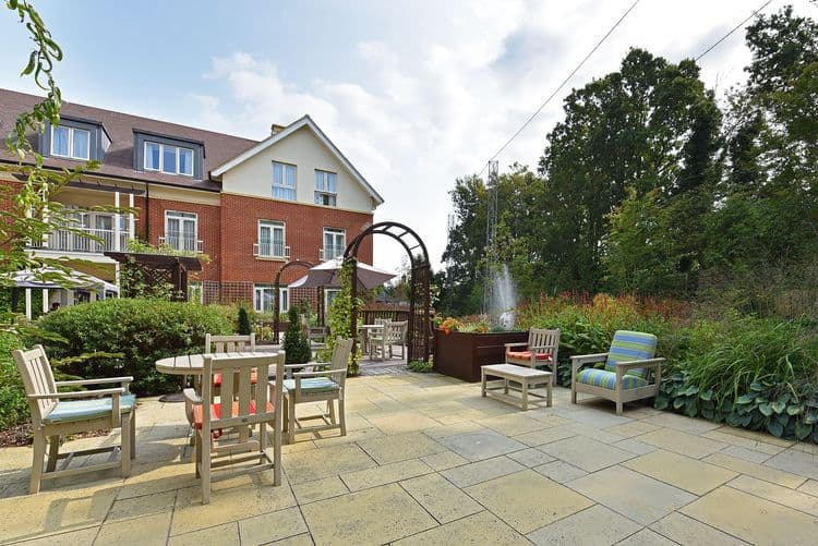 Coombe Hill Manor Care Home, Kingston upon Thames, KT2 7EQ