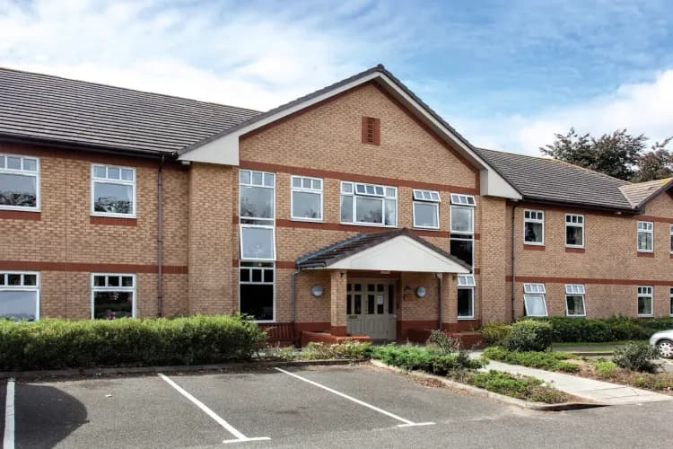 Ridgeway Lodge-main-image