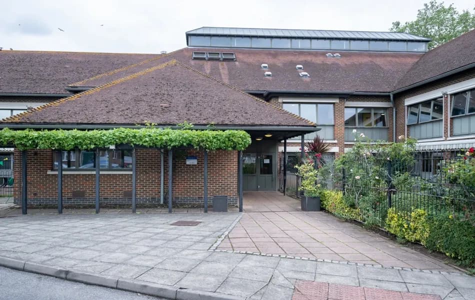 Abbeyfield Living Society - Abbeyfield House - New Malden care home - 011