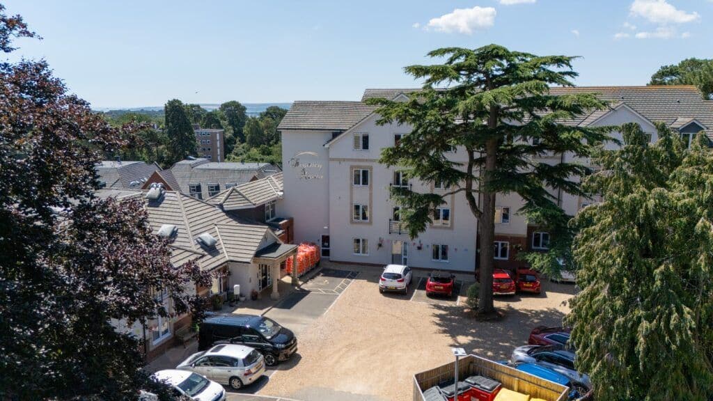 Luxury Care - Regency Manor care home - 013
