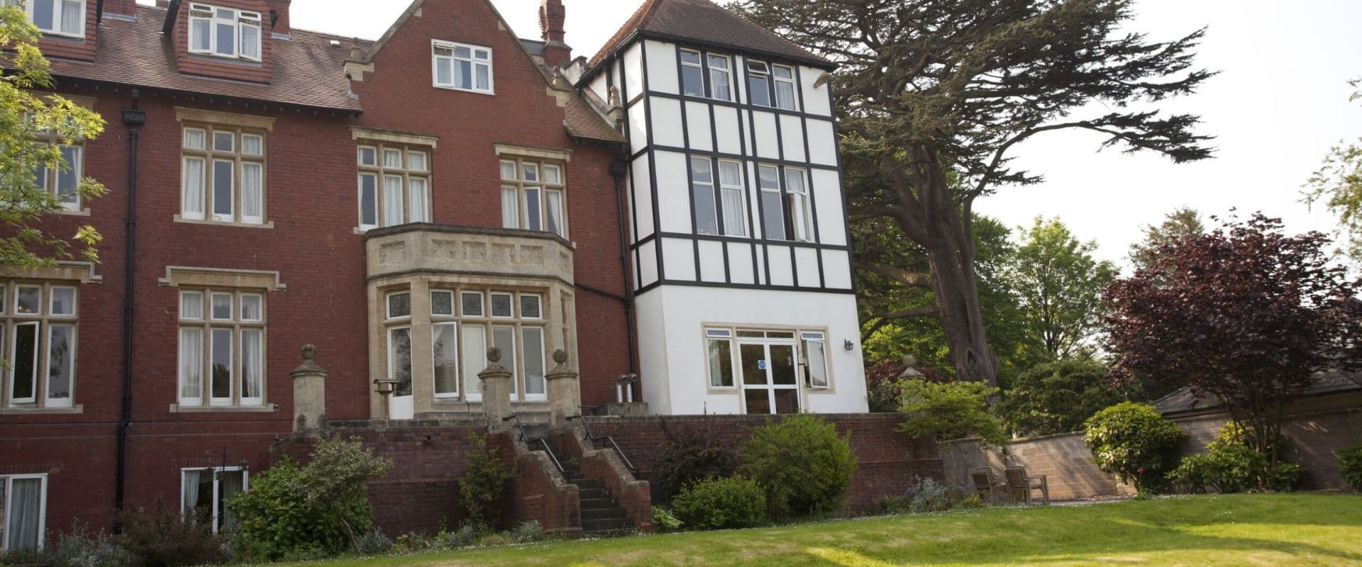 Cedar Care Homes - Saville Manor care home - 011