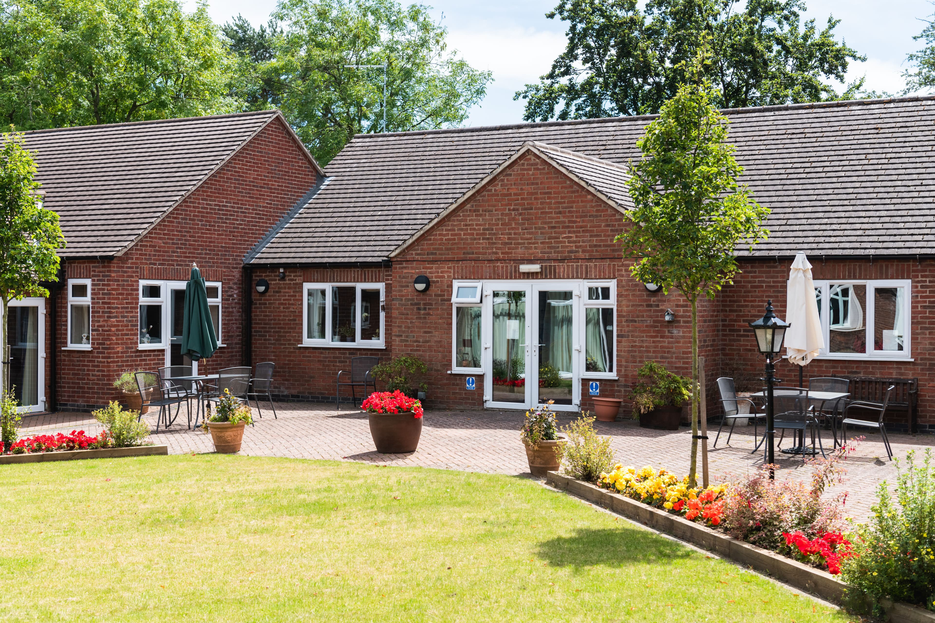 Cedar House Care Home in Rothley 1