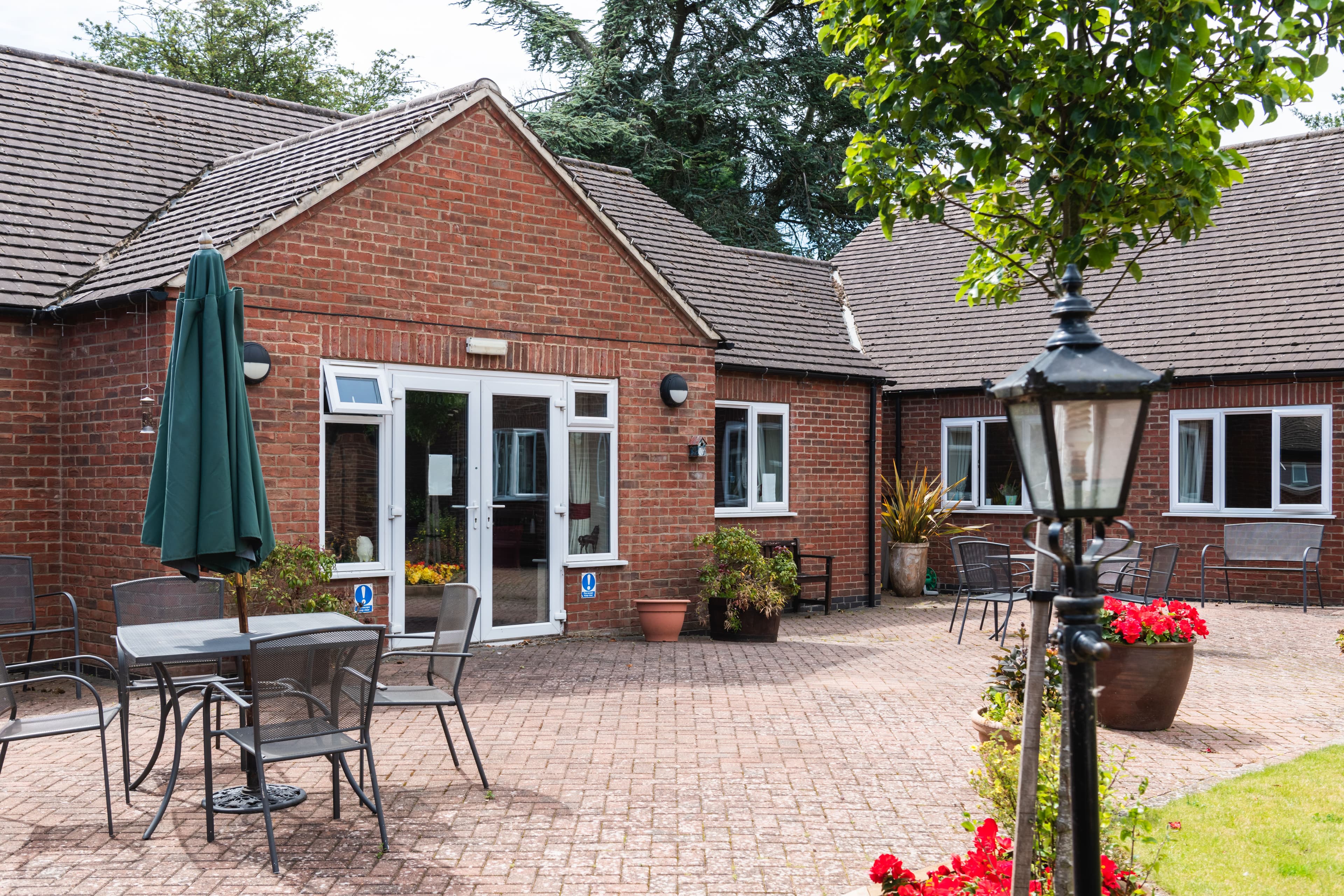 Independent Care Home - Cedar House care home 011