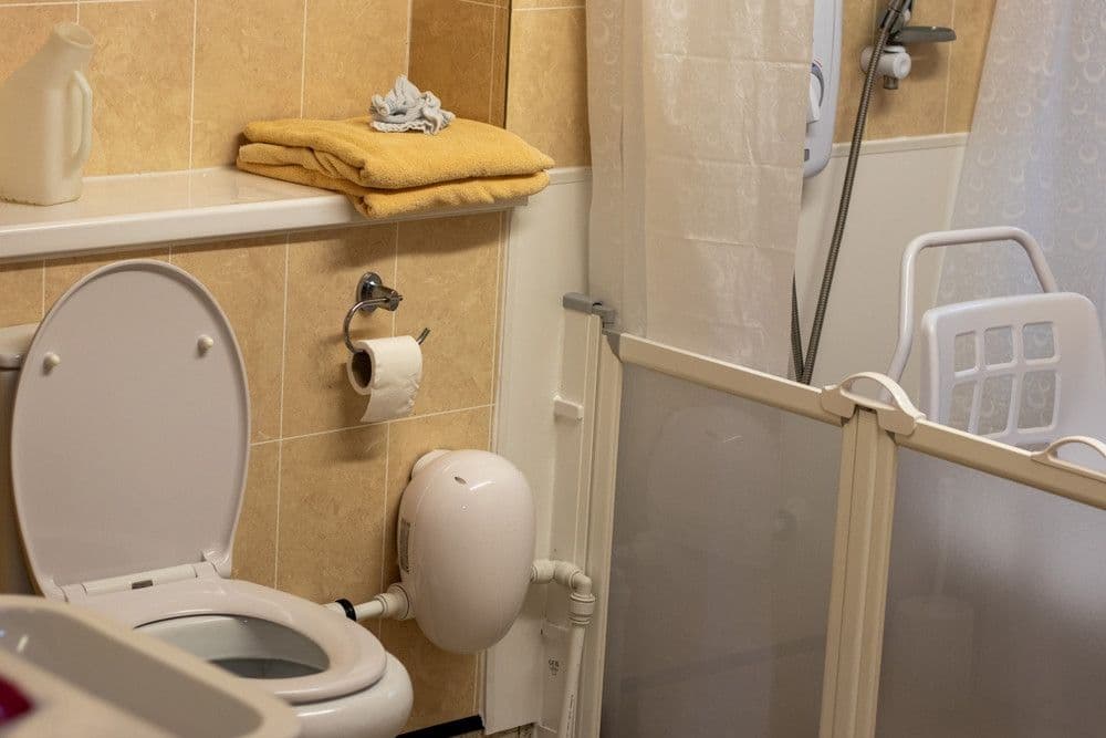 Shaw Healthcare - Woodview House care home - 010