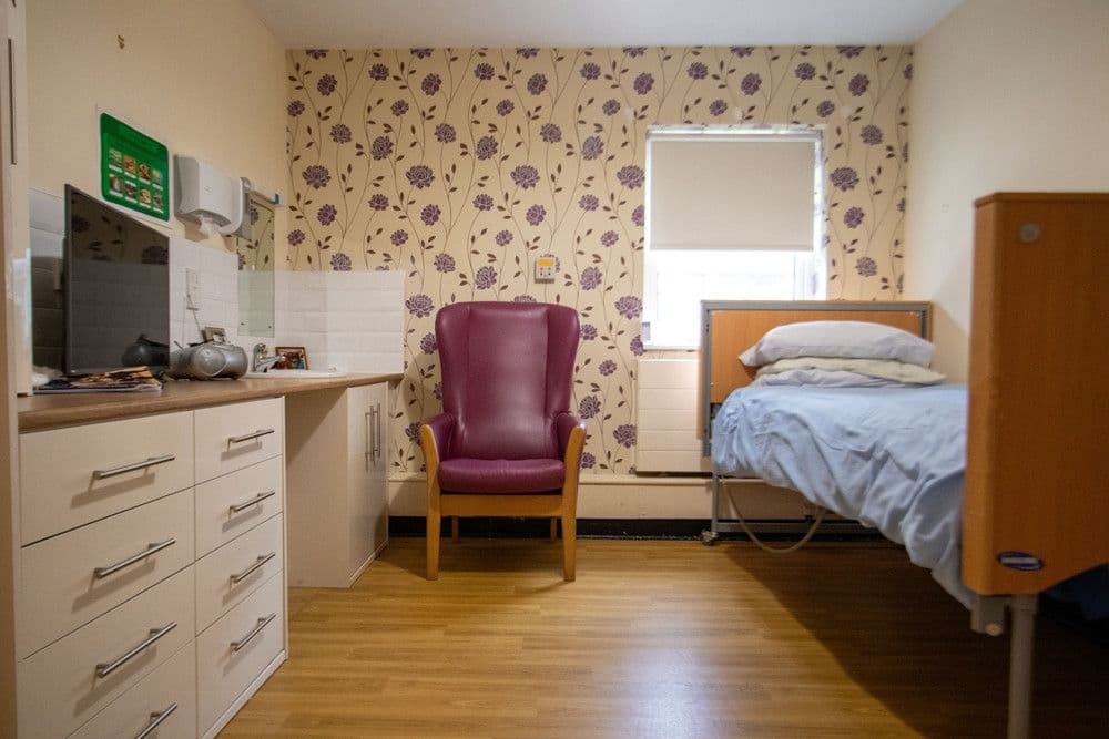 Shaw Healthcare - Woodview House care home - 008