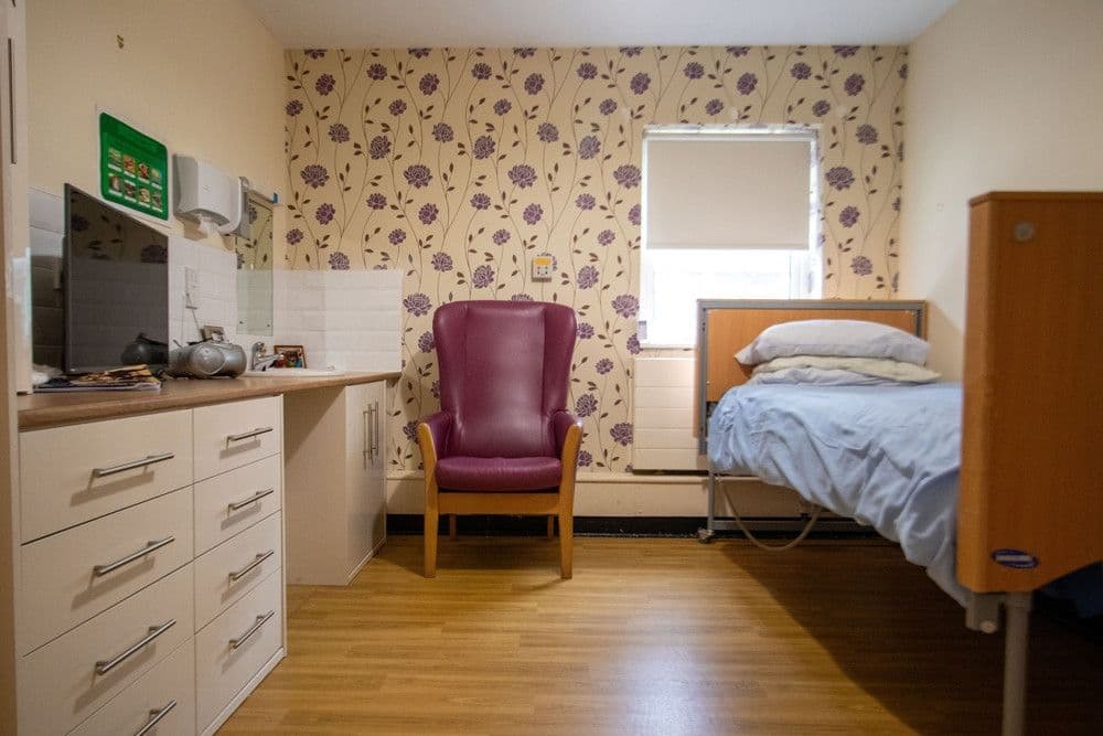 Shaw Healthcare - Woodview House care home 008