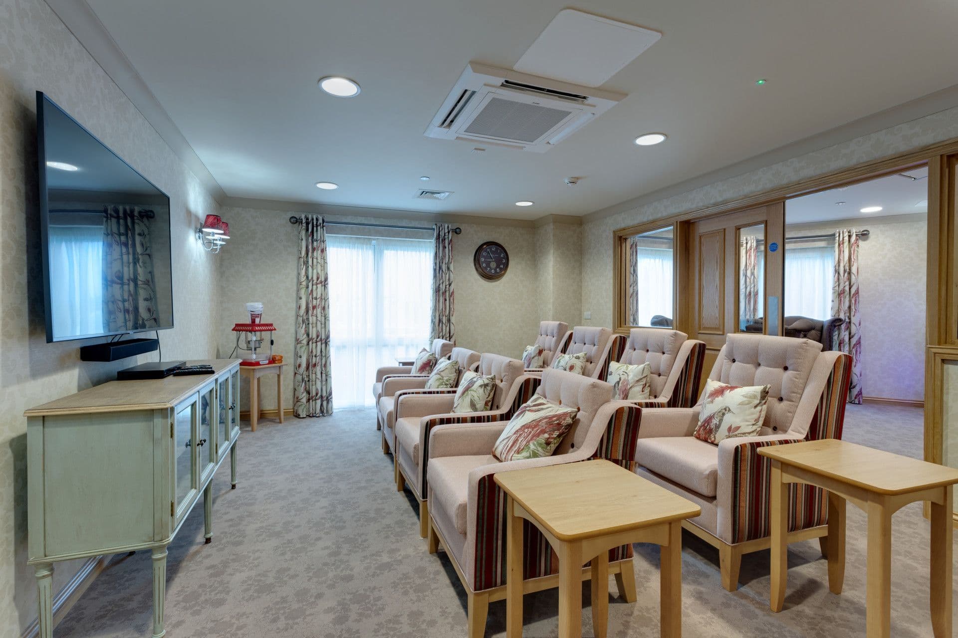 Care UK - Montfort Manor care home 12