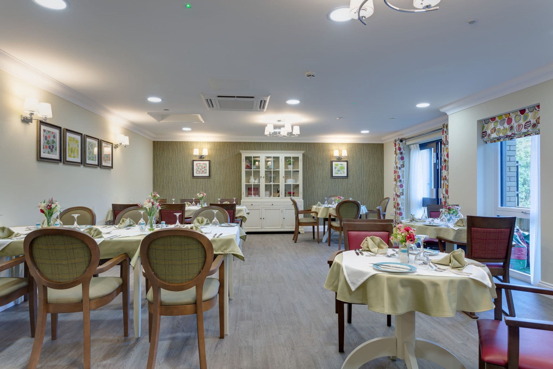 Care UK - Montfort Manor care home 6