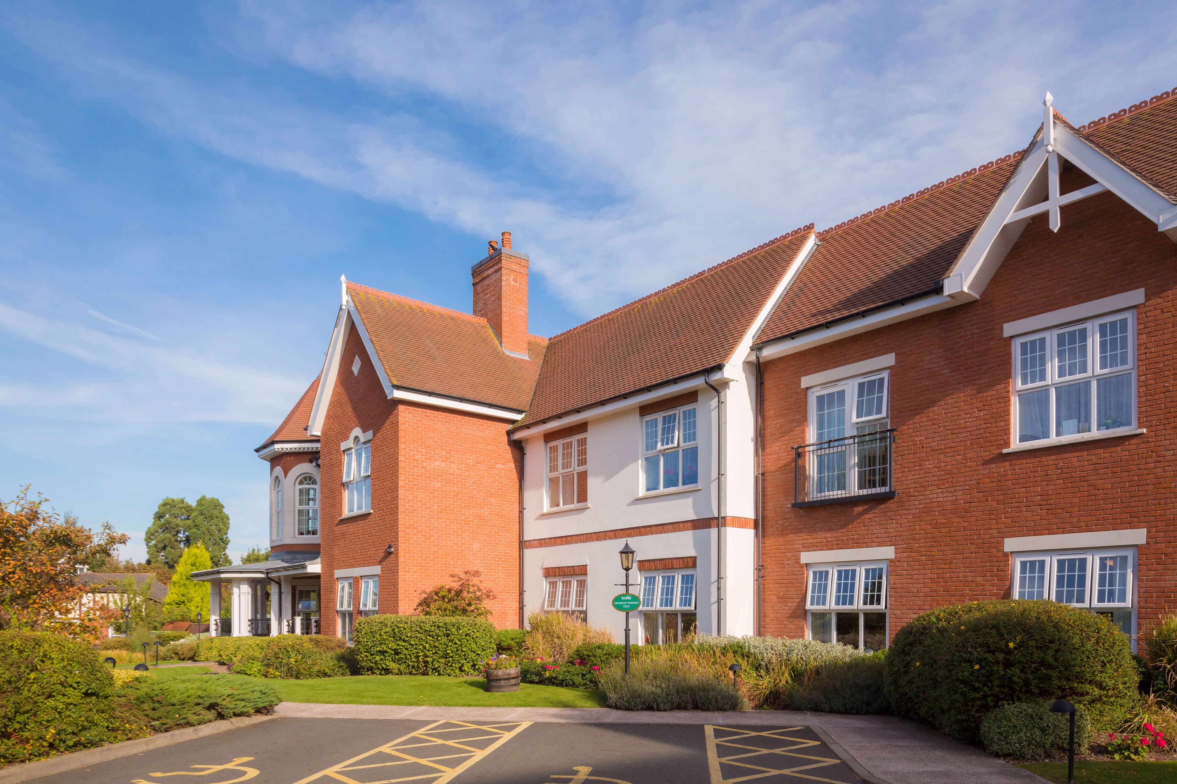 Exterior photo of Foxland Grange Care Home in Wolverhampton