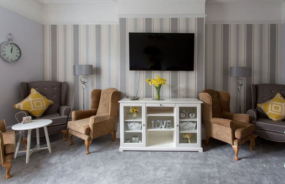 Communal Lounge of White Lodge Care Home in Emsworth, Havant