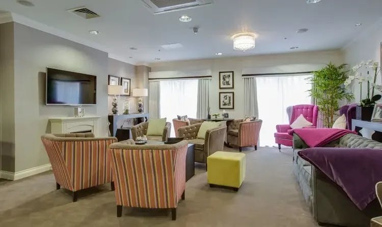 Amherst House Care Home, Horley, RH6 8RG