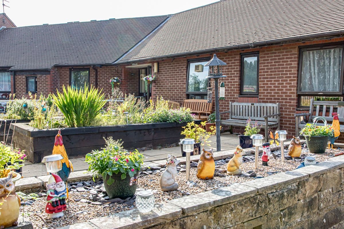 HC-One - Daisy Nook House care home - 020