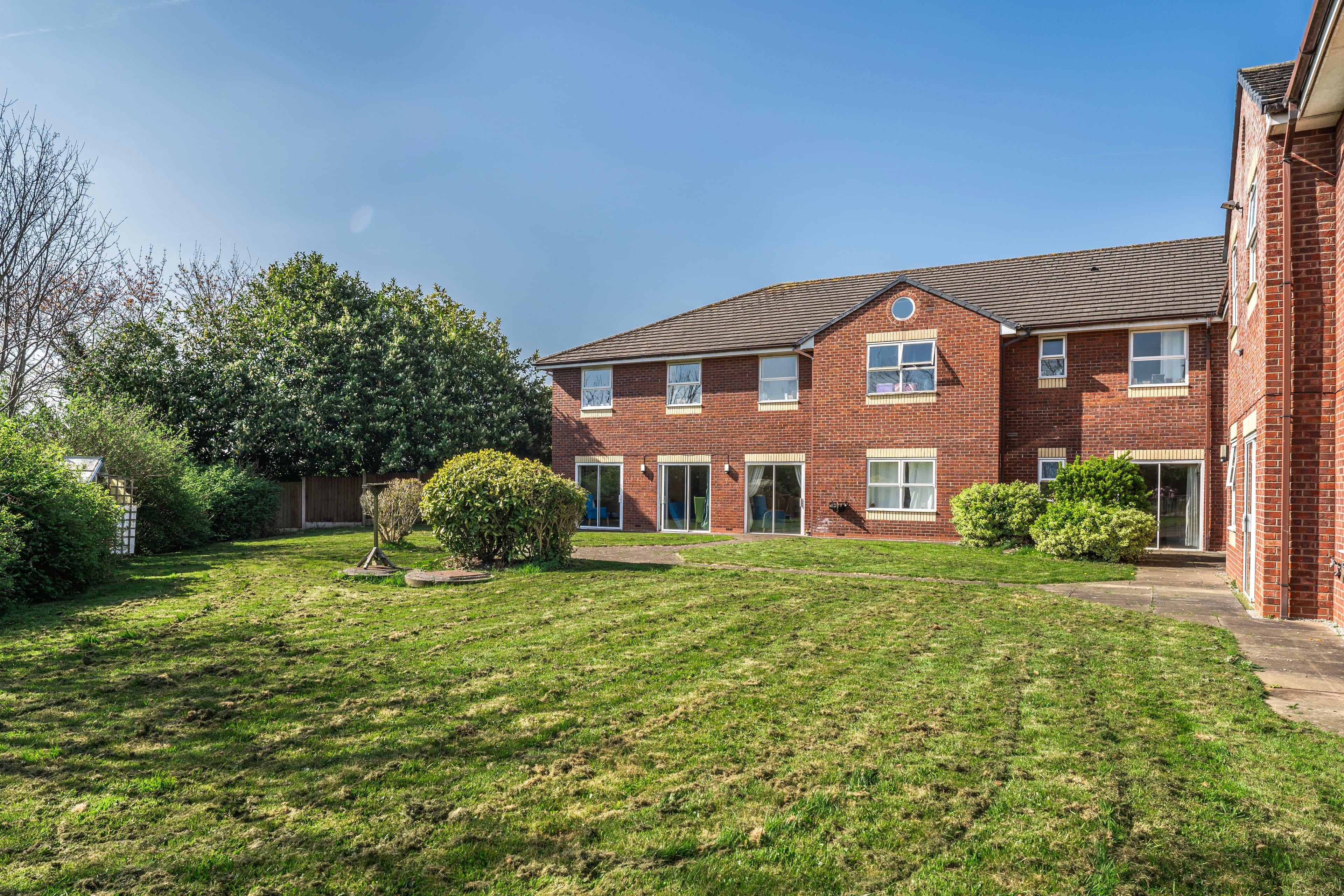 Harbour Healthcare - Bentley Manor care home - 020