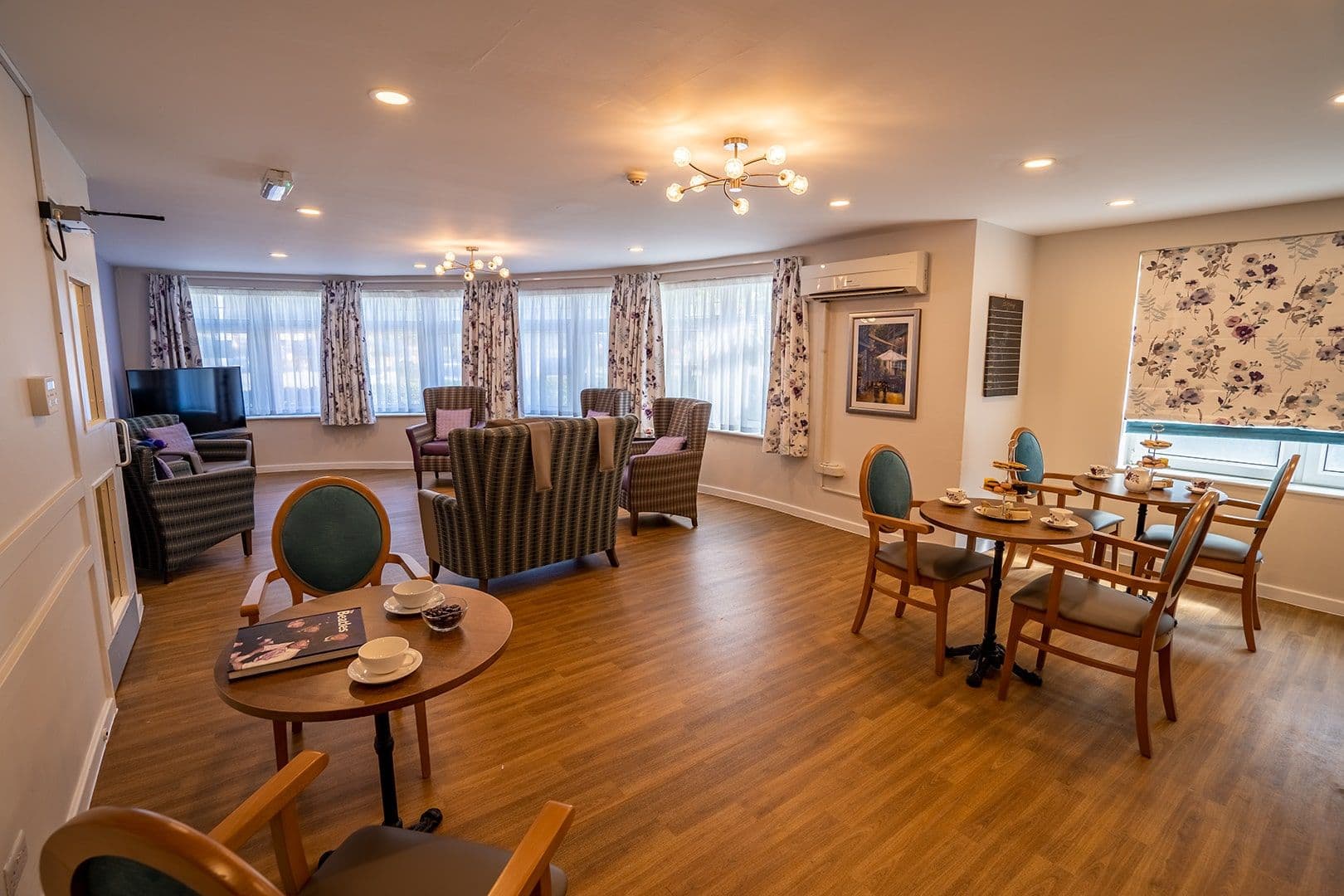 Pressbeau - Rosalyn House care home - 007