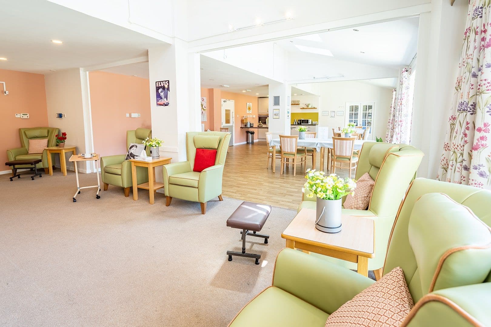 Pressbeau - Rosalyn House care home 2