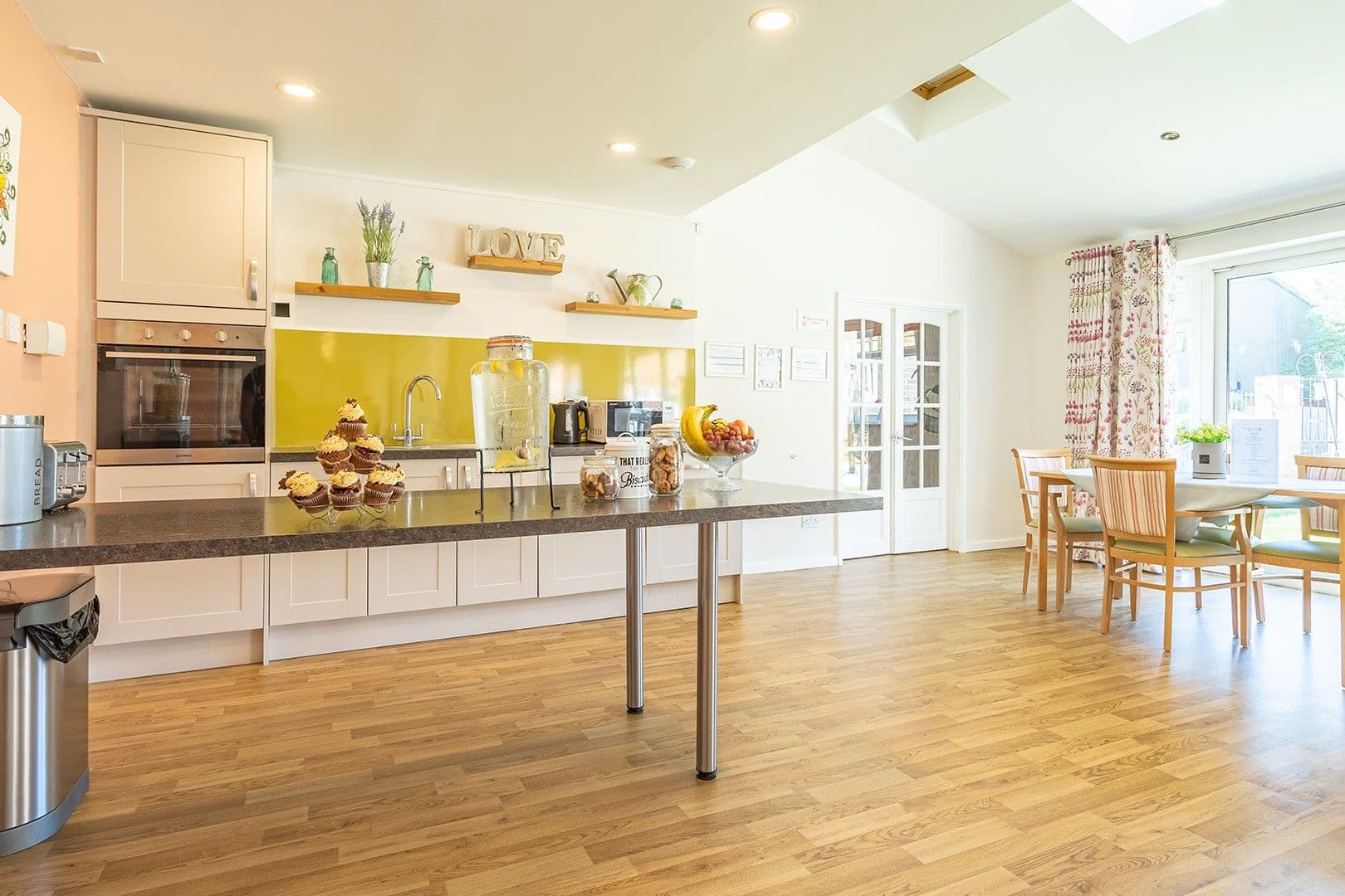Pressbeau - Rosalyn House care home - 003