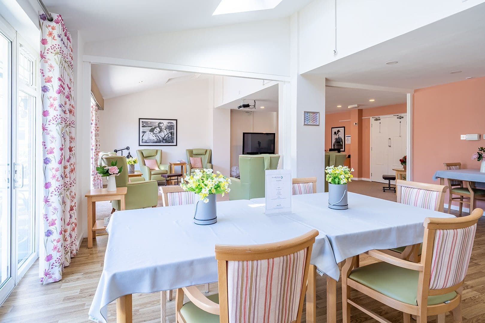 Pressbeau - Rosalyn House care home - 004