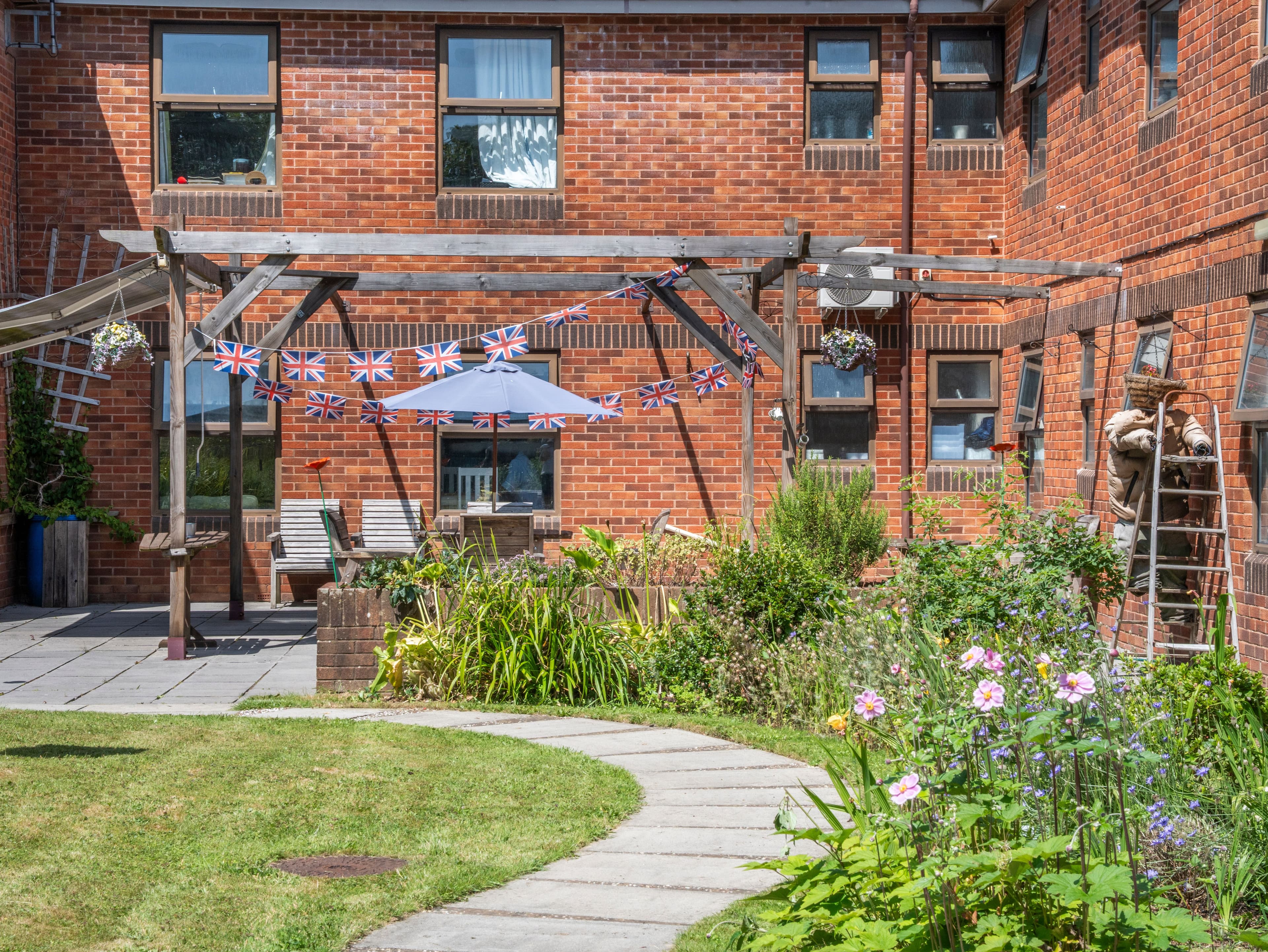 Harbour Healthcare - Devonshire House and Lodge care home 1