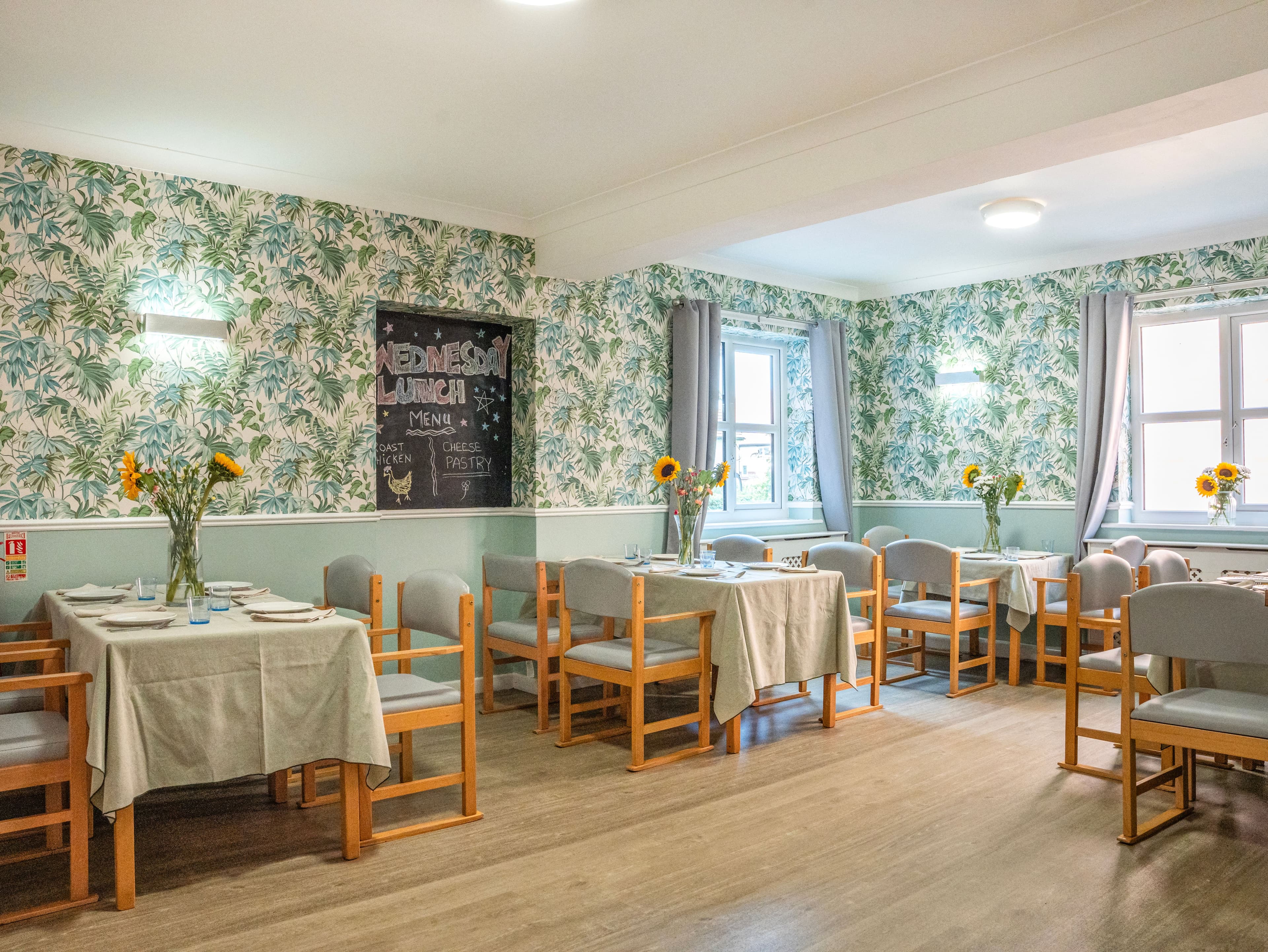 Harbour Healthcare - Peel Moat care home - 006