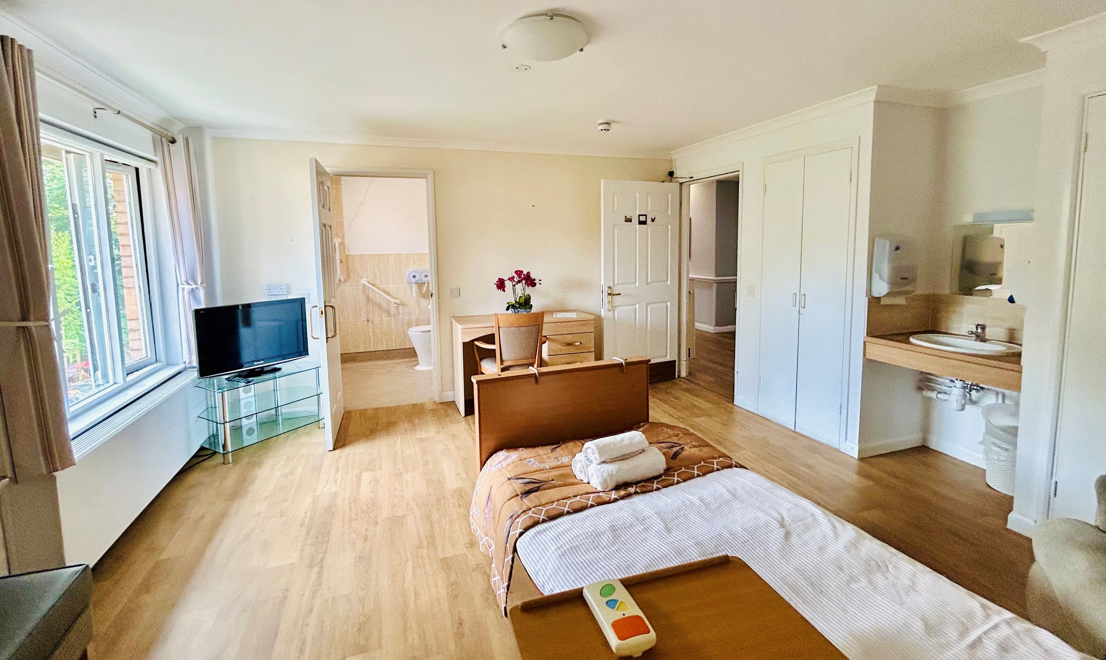HC-One - Highclere care home - 005