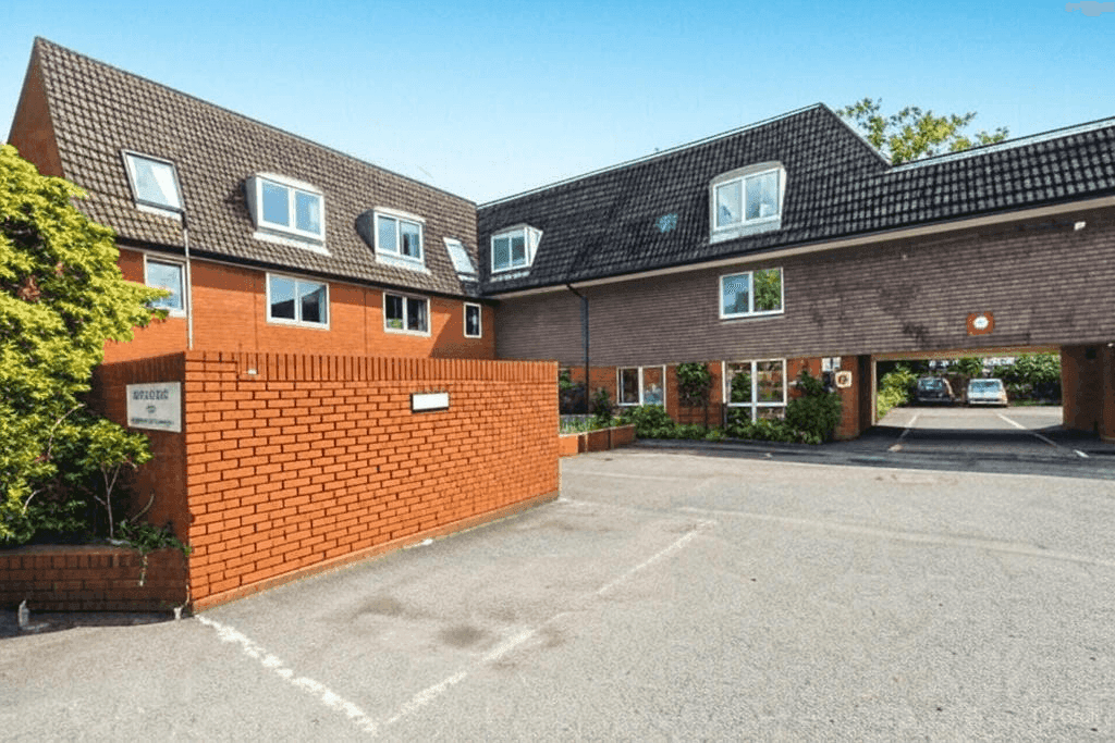 Highpoint Senior Living - Homegreen House in Homegreen House, Haslemere, GU27 1HY - 000