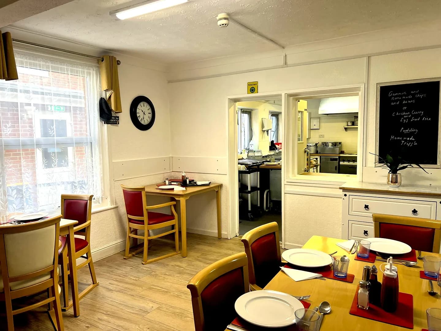 Independent Care Home - White Lodge care home - 008