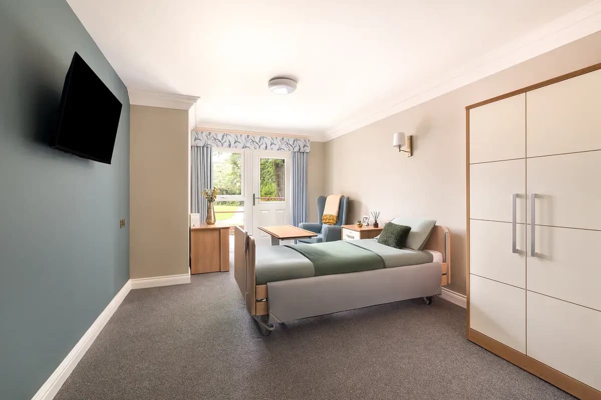 Solehawk - Kenton Manor care home - 008