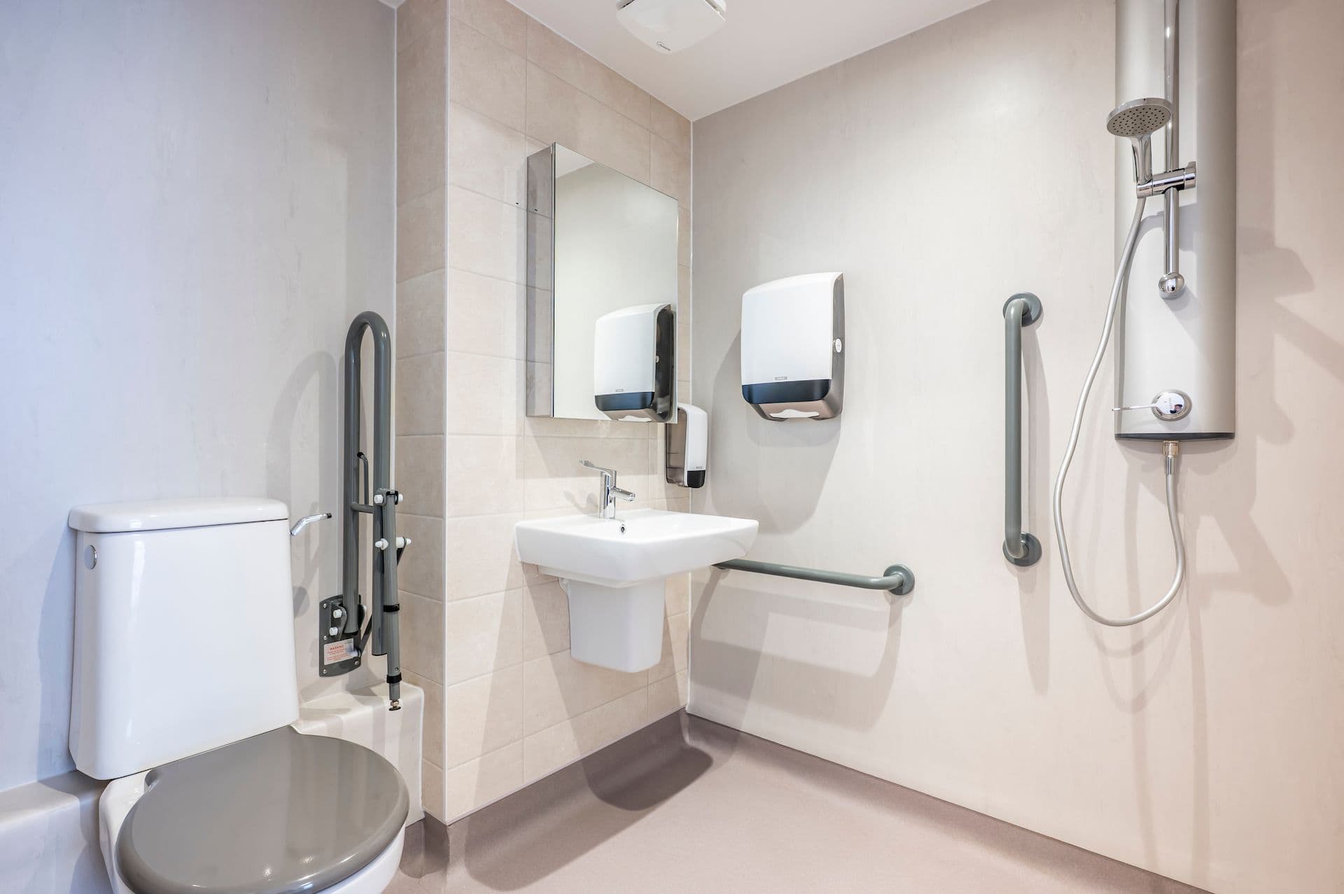 Kingsley Healthcare - Queen Charlotte care home - 007