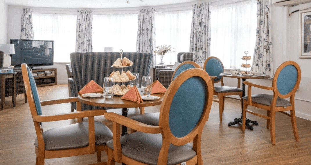 Pressbeau - Rosalyn House care home - 016