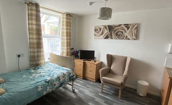 Care Homes UK - Oak Lodge care home - 006
