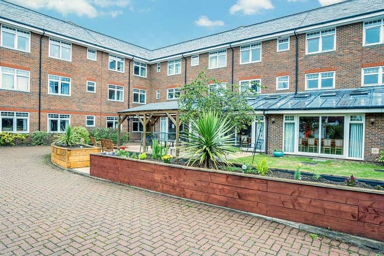 Rosalyn House-main-image