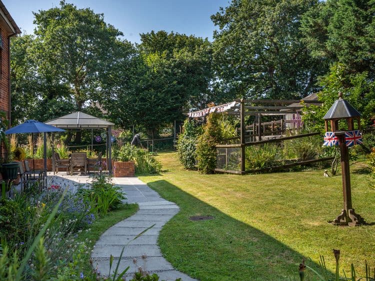Devonshire House and Lodge Care Home, Plymouth, PL6 7JW