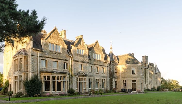 Greathed Manor-main-image