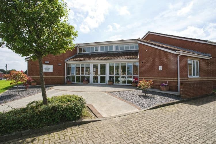 Langley House -main-image