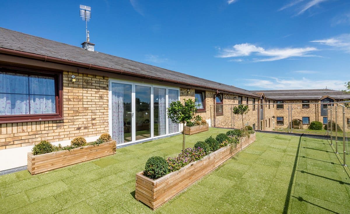 Pressbeau - New Meppershall care home - 011